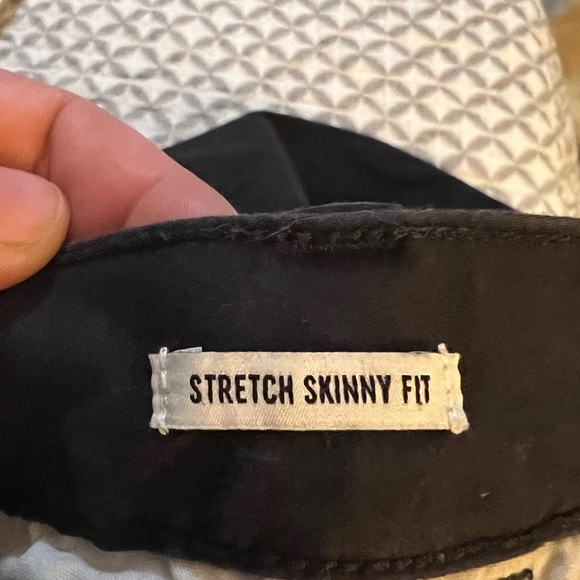 Ben Sherman “Stretch Skinny Fit” pants. Color:Black Size: 36x32 - Picture 9 of 10